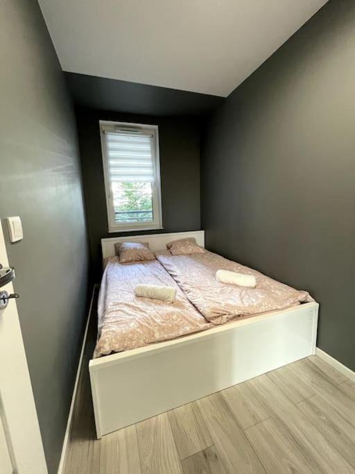 New Apartment - Near Sky Tower - 4 People - New Building - Lift Wrocław Eksteriør bilde